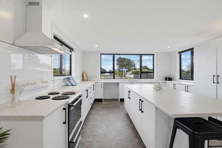 Photo of property in 158a Cornfoot Street, Castlecliff, Whanganui, 4501