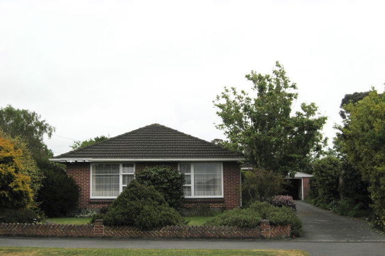 Photo of property in 24 Derwent Street, Bryndwr, Christchurch, 8053