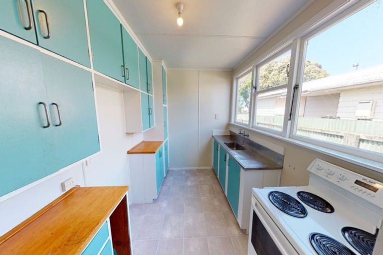 Photo of property in 60-62 Titoki Street, Castlecliff, Whanganui, 4501