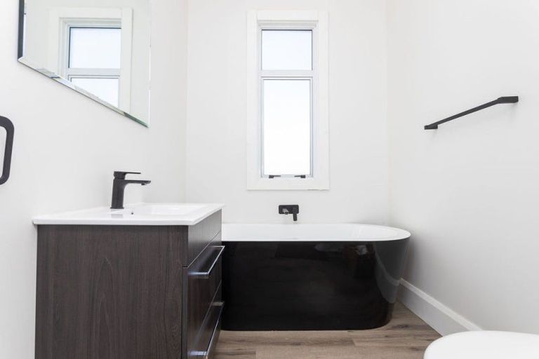 Photo of property in 133 Adelaide Road, Dannevirke, 4930