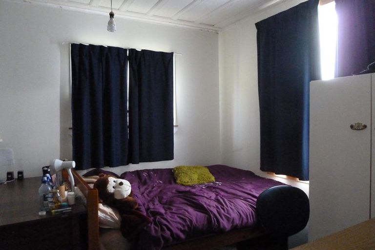 Photo of property in 5 Hyde Street, North Dunedin, Dunedin, 9016