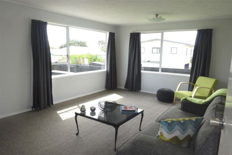 Photo of property in 4 Leaming Place, Clarks Beach, 2122