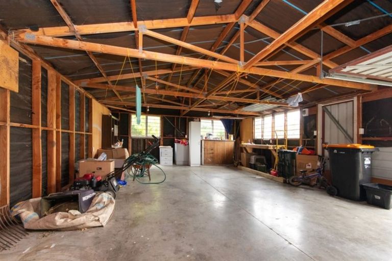 Photo of property in 5 Cargill Grove, Kelvin Grove, Palmerston North, 4414