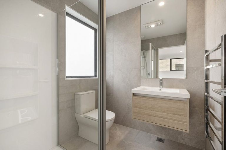 Photo of property in 37 Oyster Drive, Whenuapai, Auckland, 0618