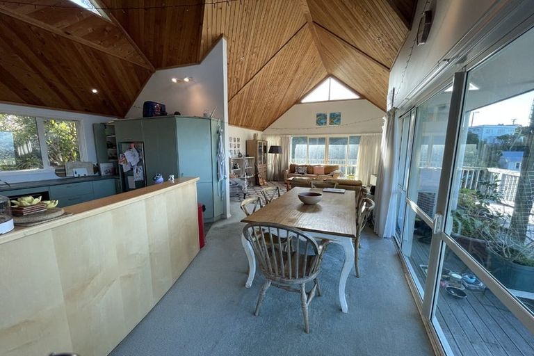 Photo of property in 51 Hornsey Road, Melrose, Wellington, 6023