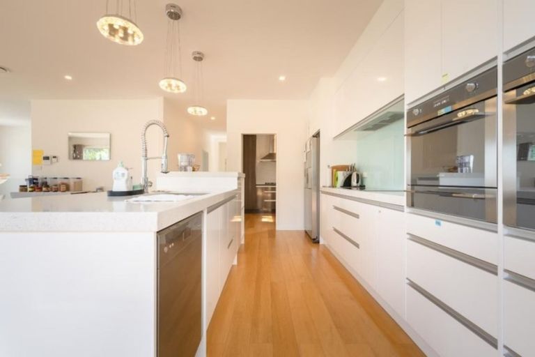 Photo of property in 50 Corricvale Way, Northcross, Auckland, 0630