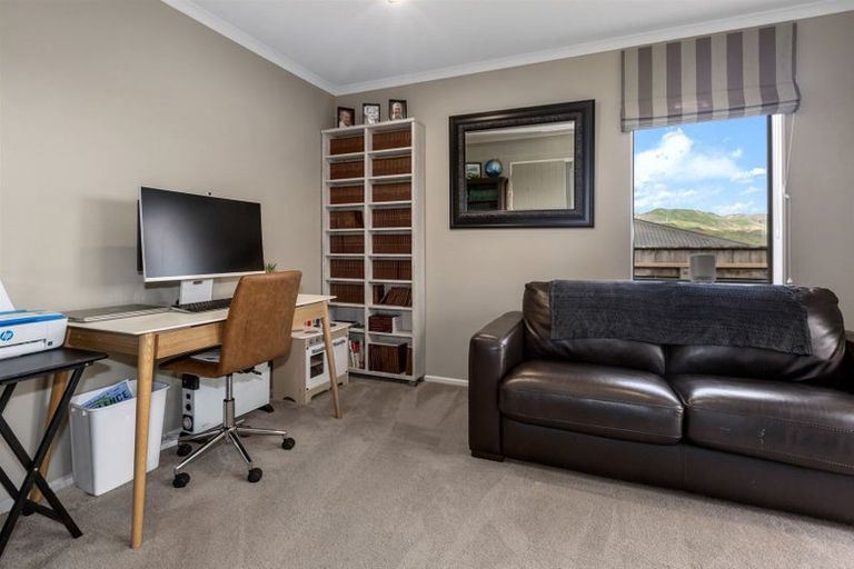 Photo of property in 113 Te Puia Drive, Aotea, Porirua, 5024