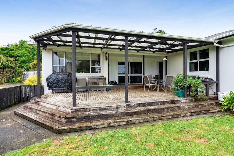 Photo of property in 116 Paraite Road, Paraite, New Plymouth, 4373