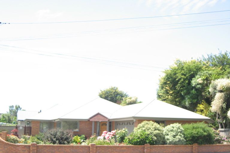 Photo of property in 136 Barrington Street, Somerfield, Christchurch, 8024