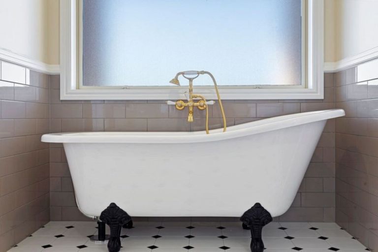 Photo of property in 2/2 Loe Place, Amberley, 7410