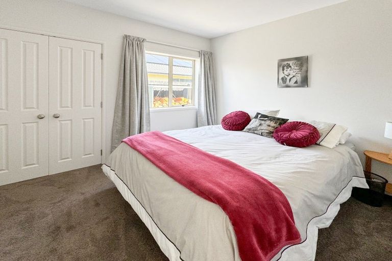 Photo of property in 14 Elmslie Grove, Halswell, Christchurch, 8025