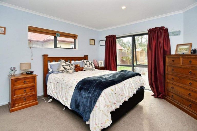 Photo of property in 10 Ascot Place, Rangiora, 7400