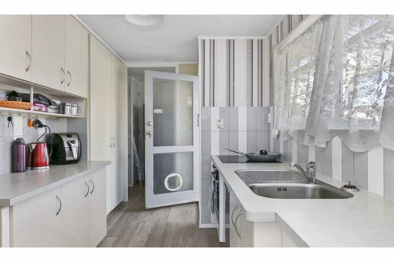 Photo of property in 54 Richmond Avenue, Richmond Heights, Taupo, 3330