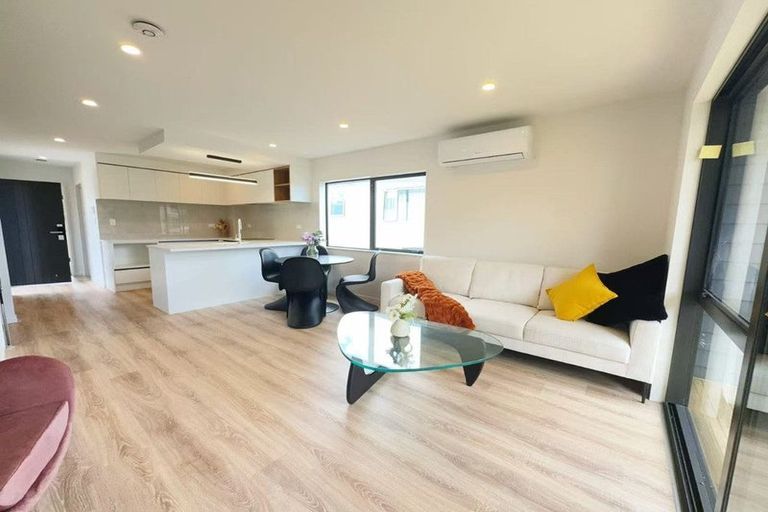 Photo of property in 7/2a Mantra Road, Massey, Auckland, 0614