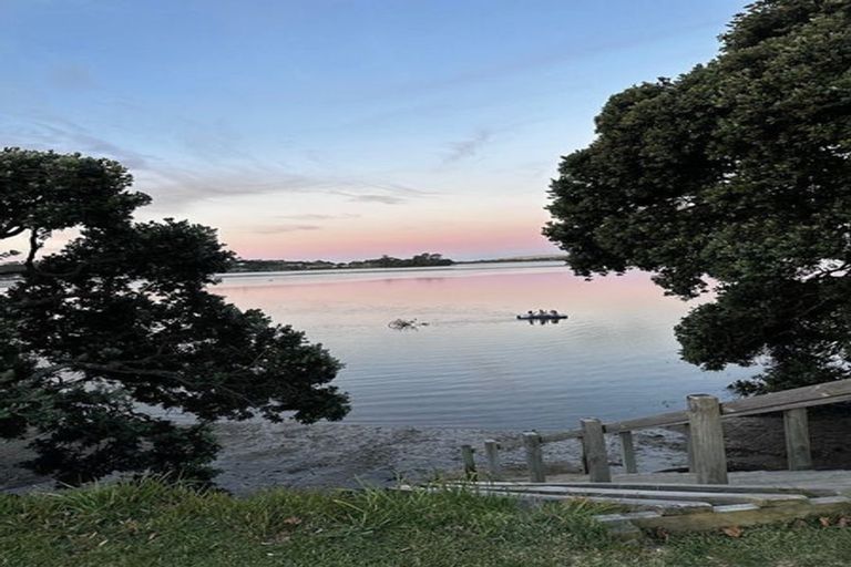 Photo of property in 4 Manuka Close, Mangawhai, 0505