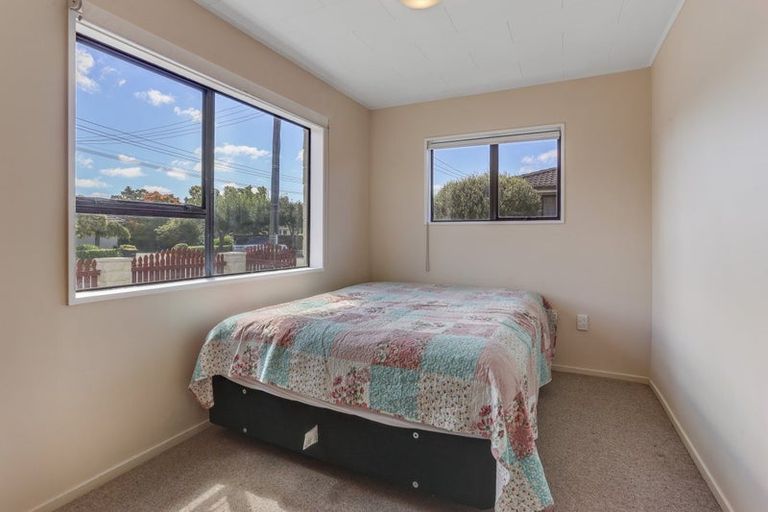 Photo of property in 206 Grimseys Road, Redwood, Christchurch, 8051