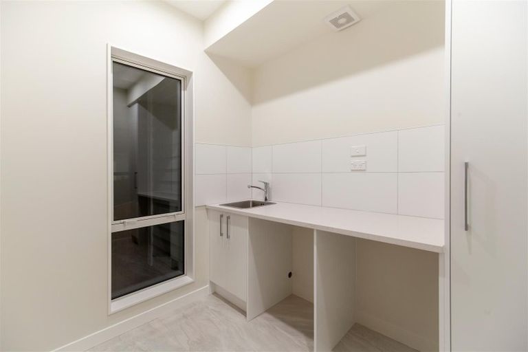 Photo of property in 175 Godfrey Drive, Orewa, 0931