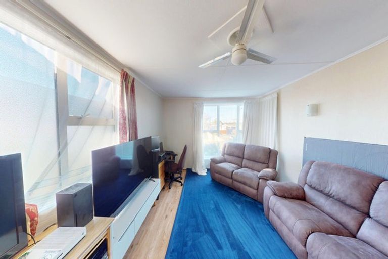 Photo of property in 14 Fergusson Street, Marton, 4710