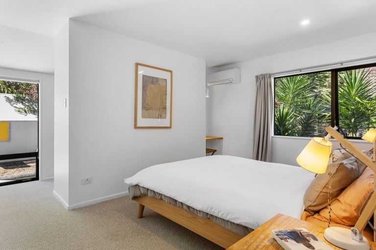 Photo of property in 9 Shalamar Drive, Cashmere, Christchurch, 8022