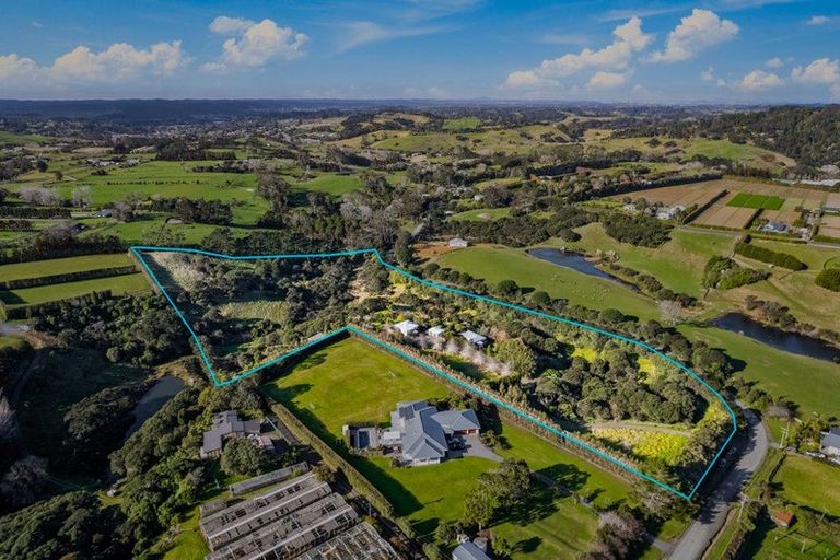 Photo of property in 70 Mahana Road, Waimauku, 0881