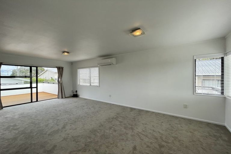 Photo of property in 2/6 Evan Street, Belmont, Auckland, 0622