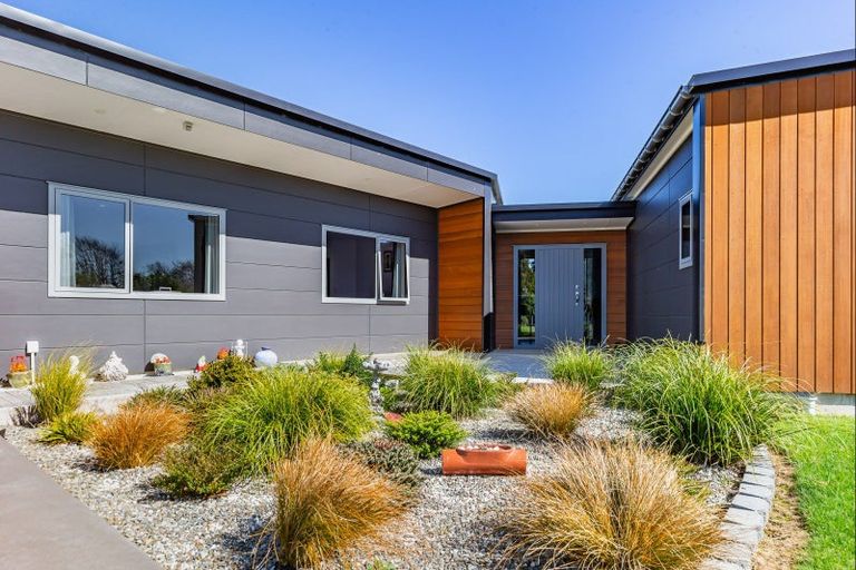 Photo of property in 116 Gladstone Road, Levin, 5571