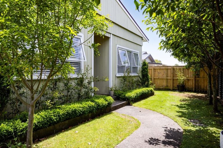 Photo of property in 22 Mahoe Street, Inglewood, 4330