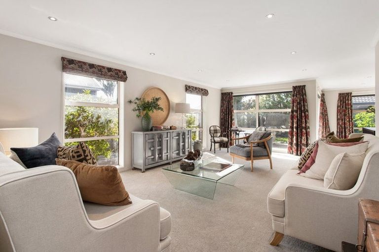 Photo of property in 98 Condell Avenue, Papanui, Christchurch, 8053