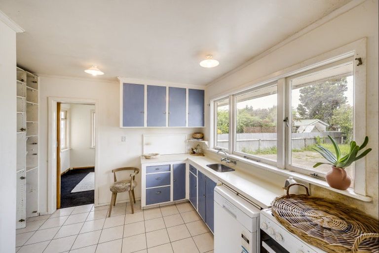 Photo of property in 12 Trevelyan Street, Onekawa, Napier, 4110