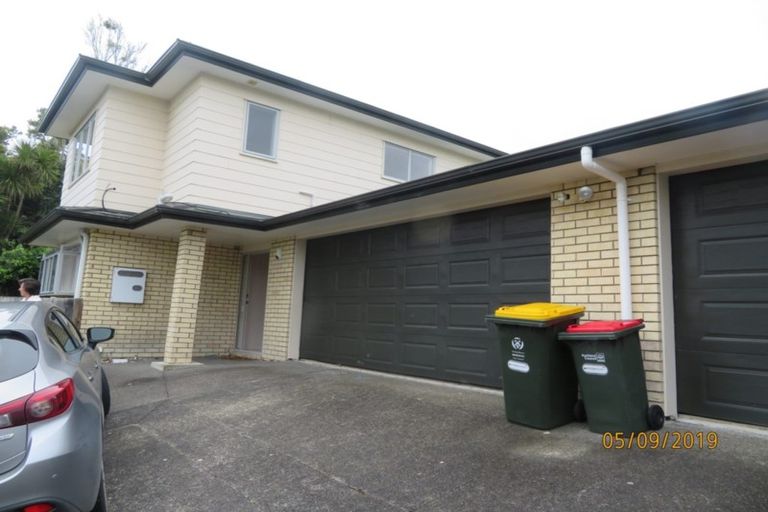 Photo of property in 3a Trelawn Place, Cockle Bay, Auckland, 2014