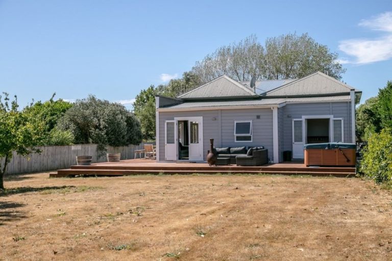Photo of property in 78 Dublin Street, Martinborough, 5711