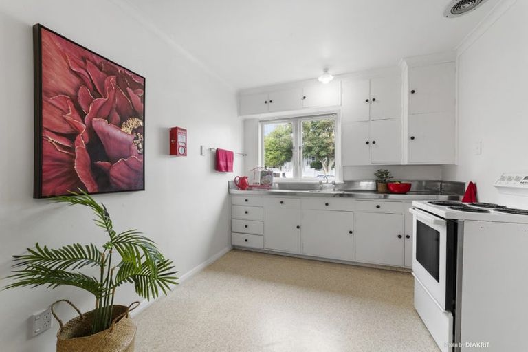 Photo of property in 284 Karori Road, Karori, Wellington, 6012