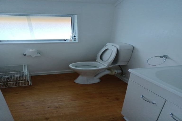 Photo of property in 1 Corlett Street, Johnsonville, Wellington, 6037