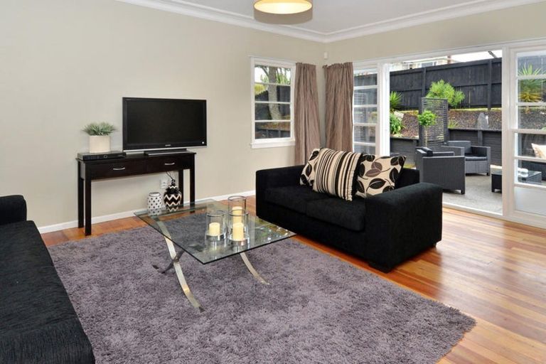 Photo of property in 58 Hillcrest Road, Papatoetoe, Auckland, 2025