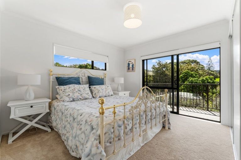 Photo of property in 11 Barrier View Road, Leigh, 0985