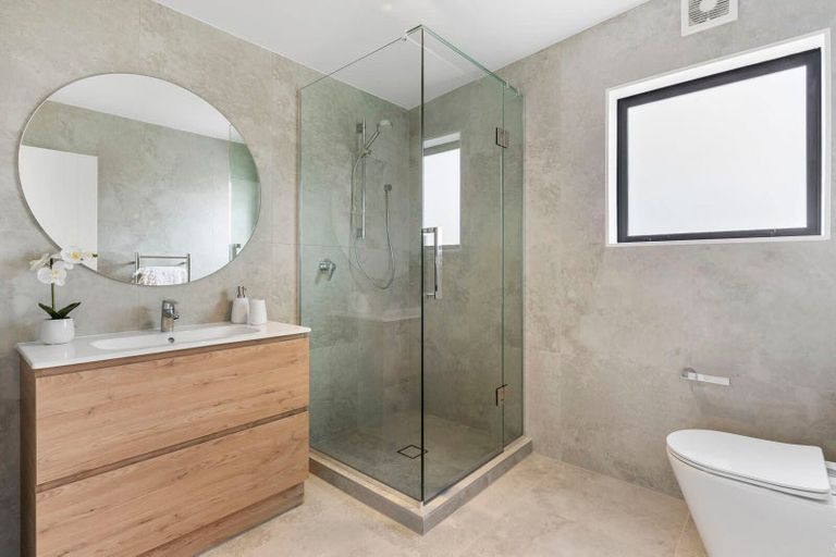 Photo of property in 5 Libby Lane, Howick, Auckland, 2010