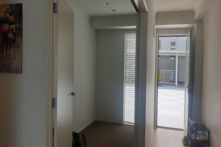 Photo of property in Algarve Apartments, 211/332 Maunganui Road, Mount Maunganui, 3116