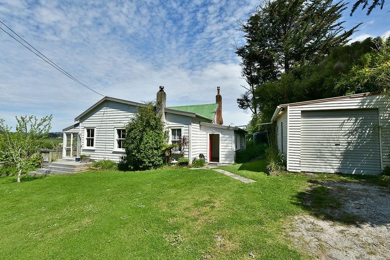 Photo of property in 11 Pinchgut Road, Kaukapakapa, 0873