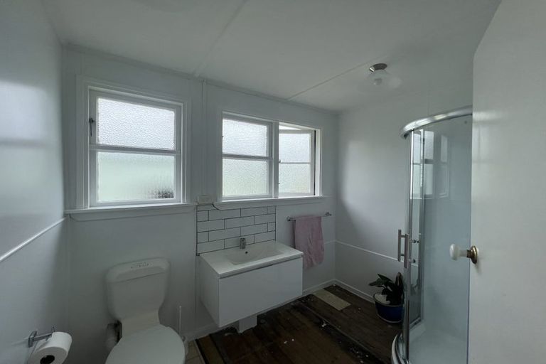 Photo of property in 4 Cemetery Road, Tapanui, 9522