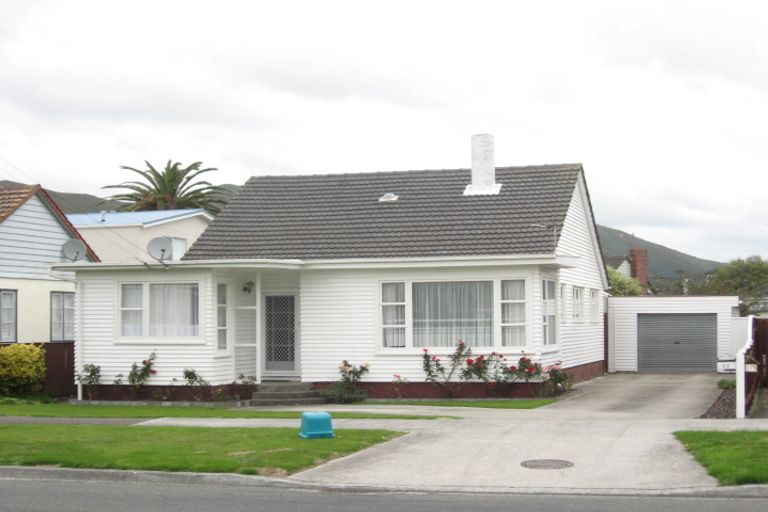 Photo of property in 22 Brees Street, Epuni, Lower Hutt, 5011