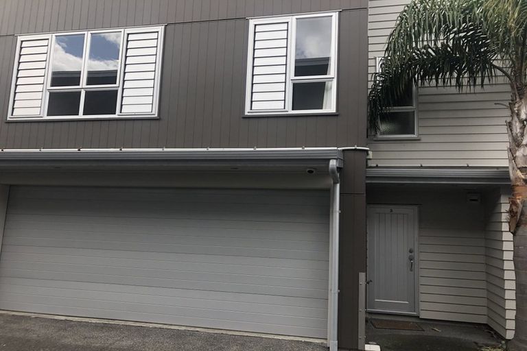 Photo of property in 1a Charlemont Street, Whitiora, Hamilton, 3200
