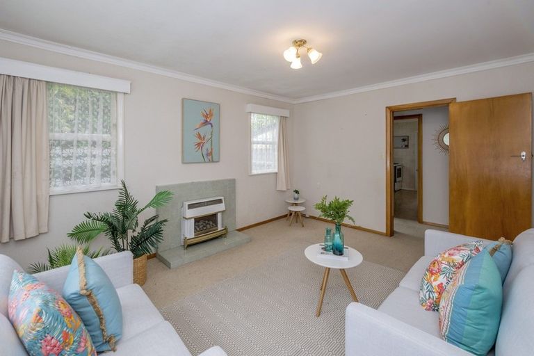Photo of property in 3 Churchill Street, Levin, 5510
