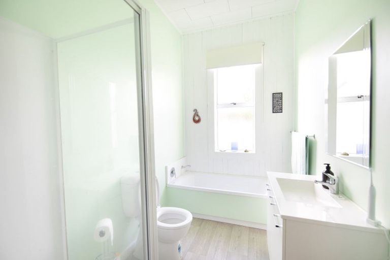 Photo of property in 2 Todd Street, Napier South, Napier, 4110