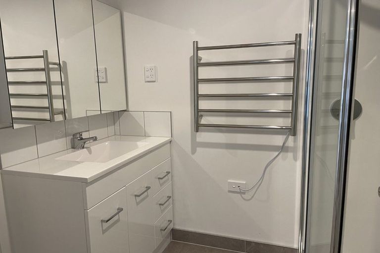 Photo of property in 104/28c Eileen Newey Place, Henderson, Auckland, 0612