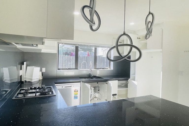 Photo of property in 37a Roseanne Road, Manurewa, Auckland, 2102