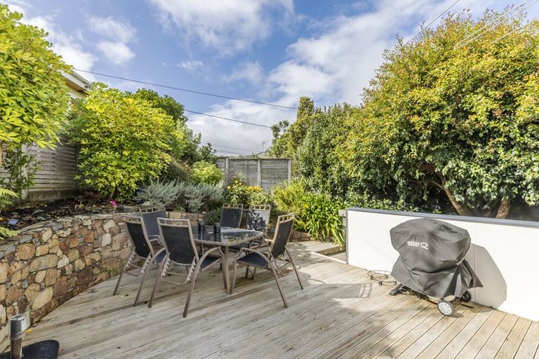 Photo of property in 13 Kowhai Street, Tawa, Wellington, 5028