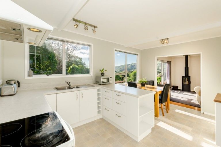 Photo of property in 6 Kapekape Place, Pukerua Bay, 5026