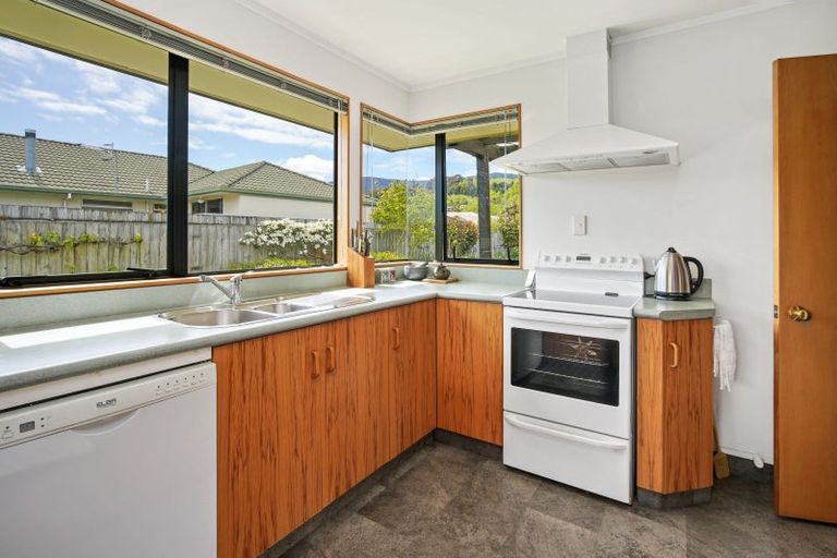 Photo of property in 7 Heath Place, Stoke, Nelson, 7011