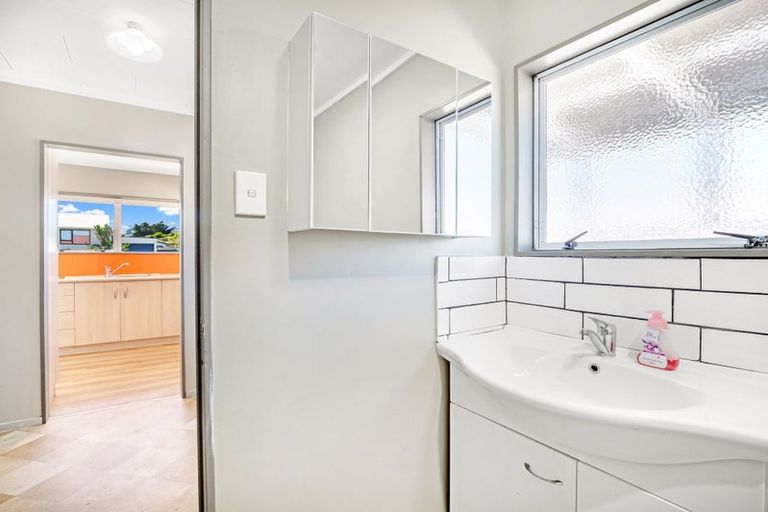 Photo of property in 10 Taonui Street, Waitarere Beach, Levin, 5510