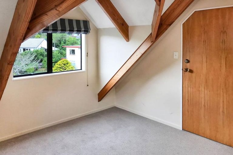 Photo of property in 63 Makara Road, Karori, Wellington, 6012